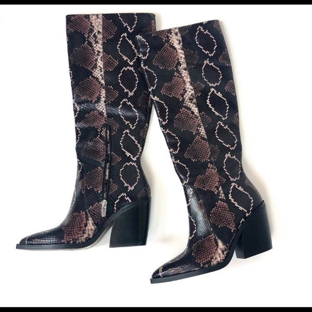 Beautiful Vince Camuto Boots